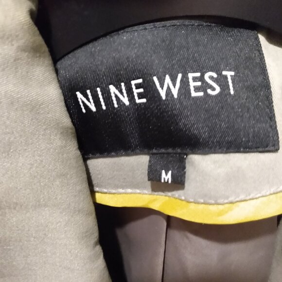 Jacket - Picture 3 of 4